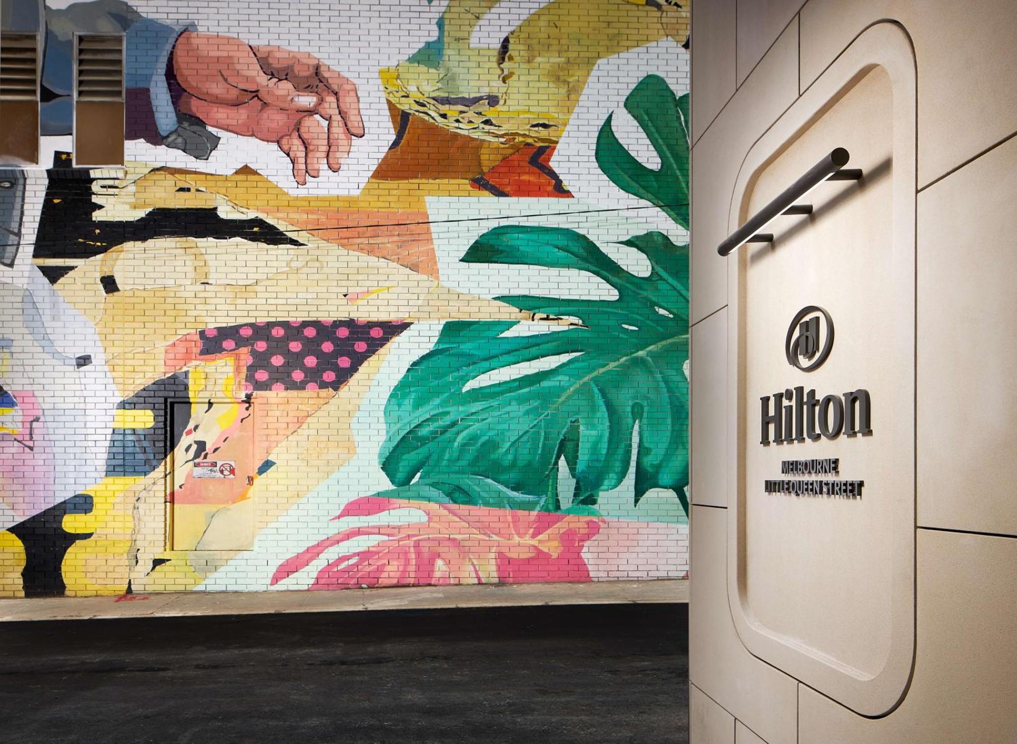 Hilton Melbourne Little Queen Street Bagian luar foto Hilton Bangkok Sukhumvit