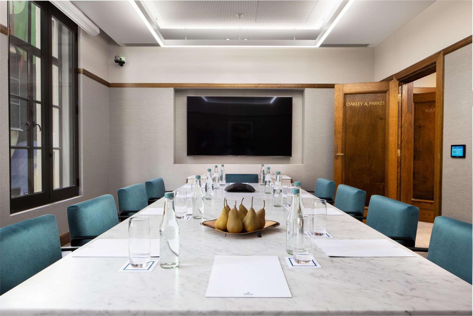 Hilton Melbourne Little Queen Street Bagian luar foto Meeting room at the hotel