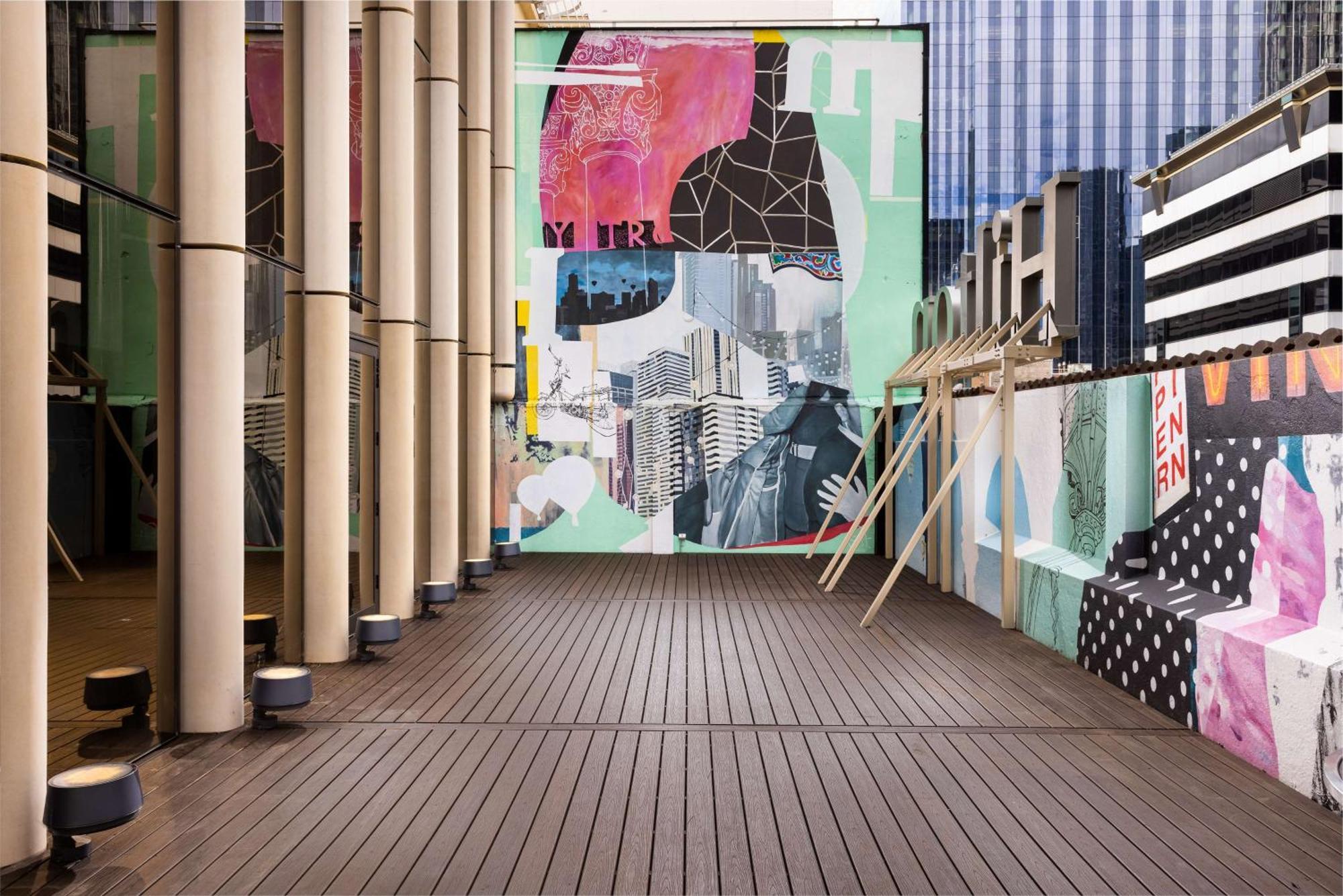 Hilton Melbourne Little Queen Street Bagian luar foto The interior of the gallery